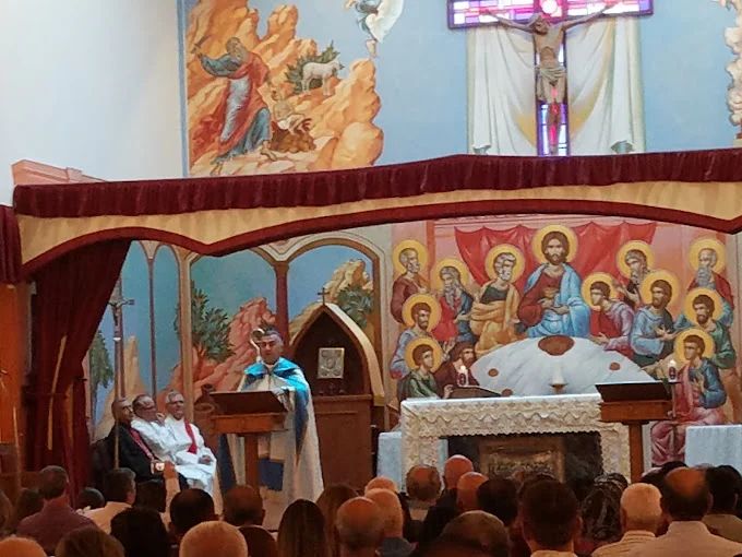 Mass in the painted sanctuary of the cathedral