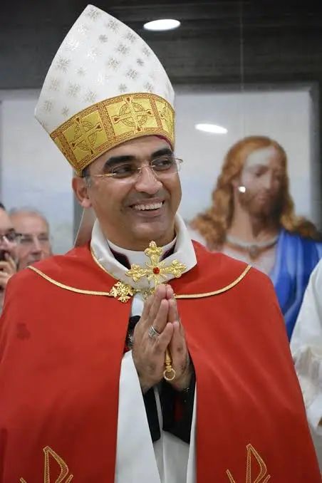 Mar Saad Sirop Hanna in episcopal vestments